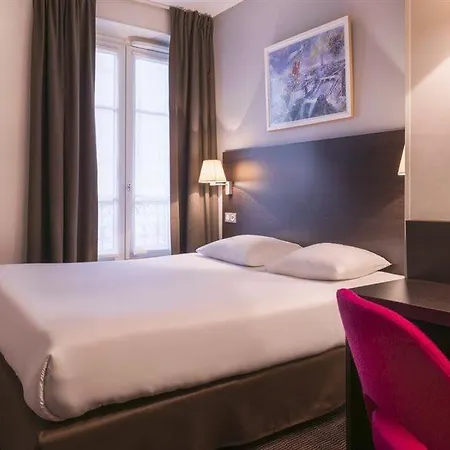 オテル デ ゼクリヴァン パリ