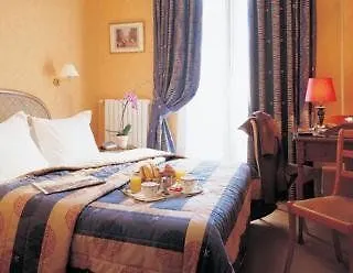 オテル デ ゼクリヴァン 3*