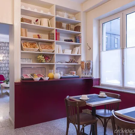 オテル デ ゼクリヴァン 3*