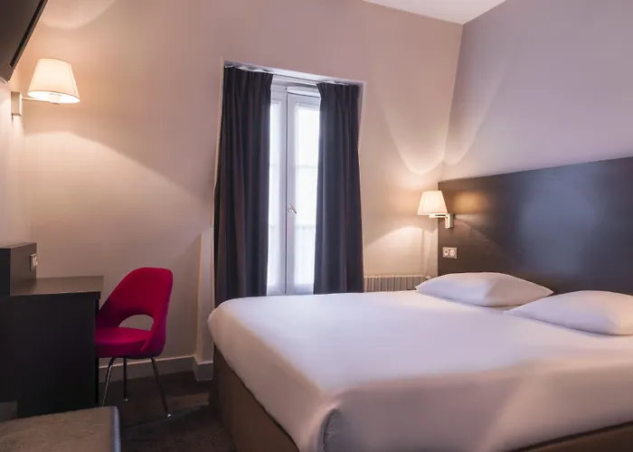 Hotel Des Ecrivains 3*