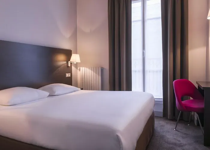 Hotel Des Ecrivains 3*