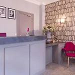 Des Ecrivains Otel 3*