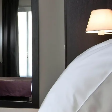 Hotel Des Ecrivains 3*